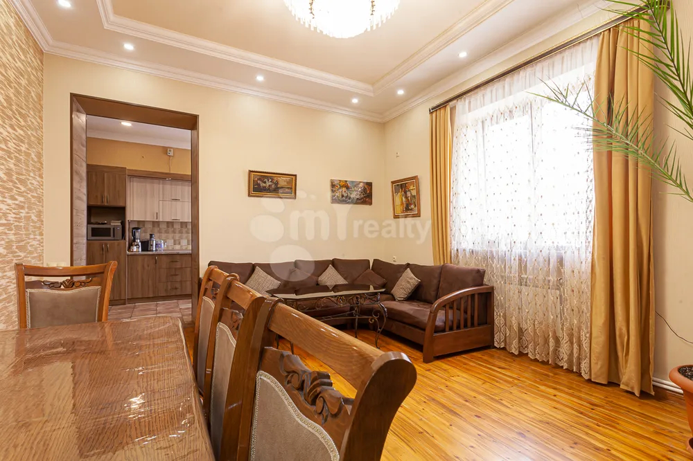 norakaruyc-tun/Sevqareci+Saqo+St/Arabkir/Yerevan