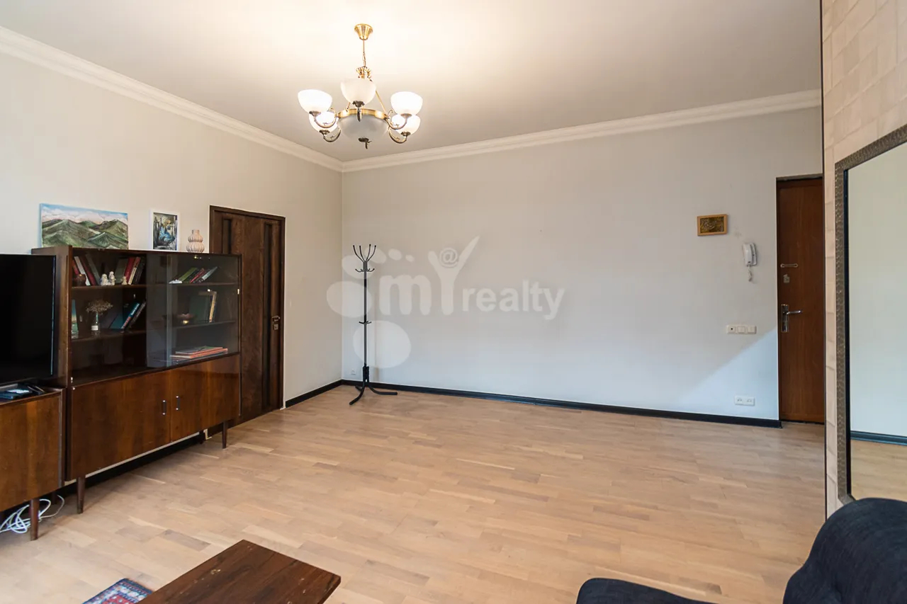 Купить 2 комнатную квартиру Пушкин ул, Центр Ереван, 160239