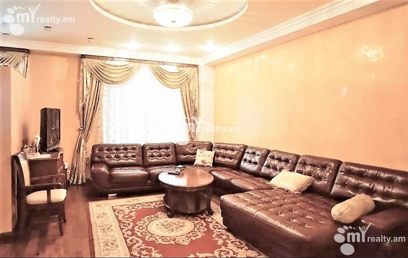 3 սենյականոց բնակարան  Չարենցի փող, Կենտրոն Երևան, 125709