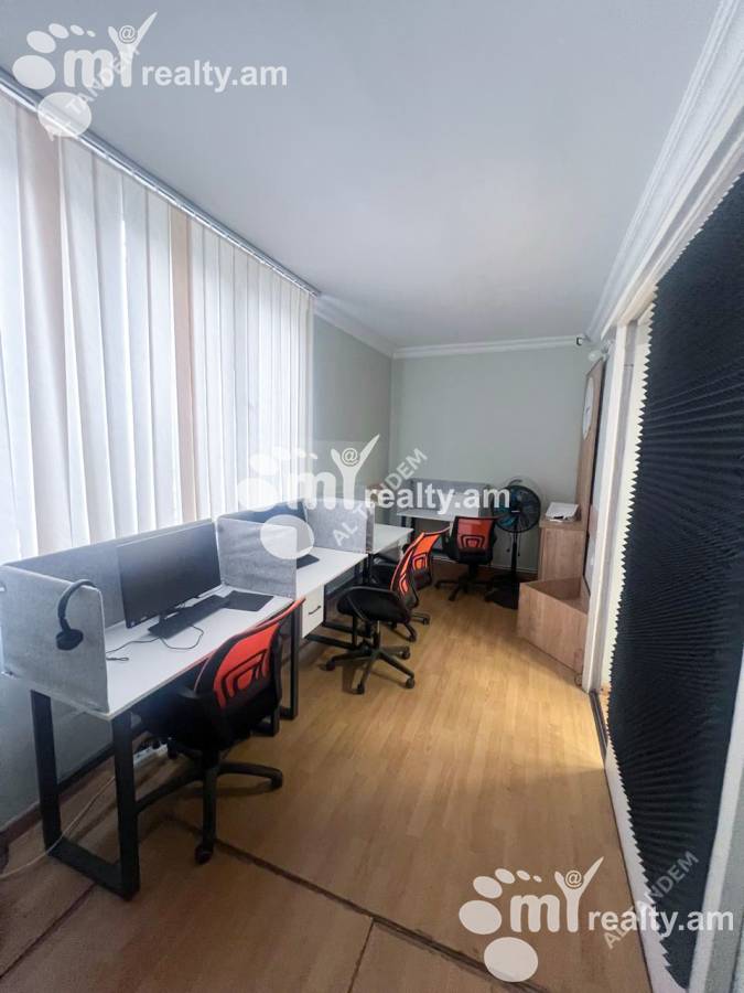 Commercial property for rent Mashtots Ave, Center Yerevan, 159420