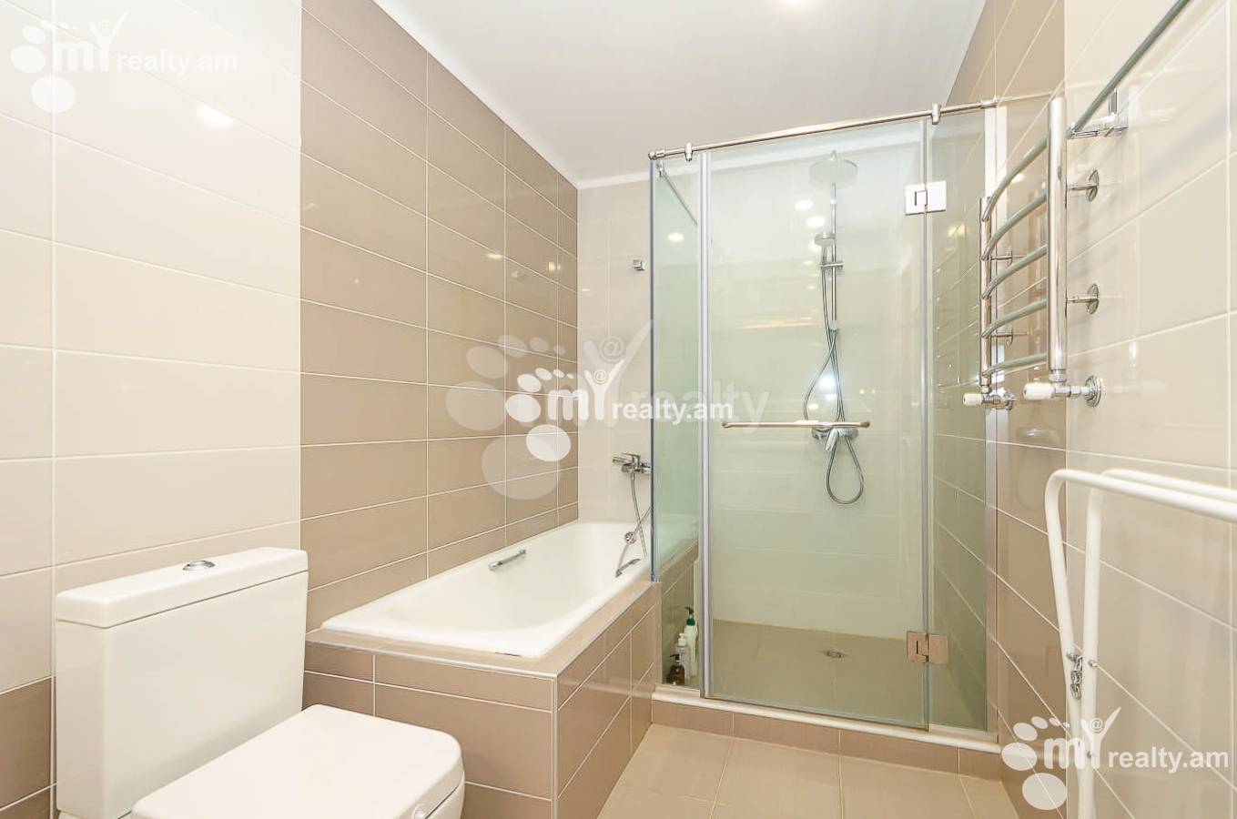 4 bedroom apartment for sale خیابان آنتارایین, مرکز شهر ایروان, 151536