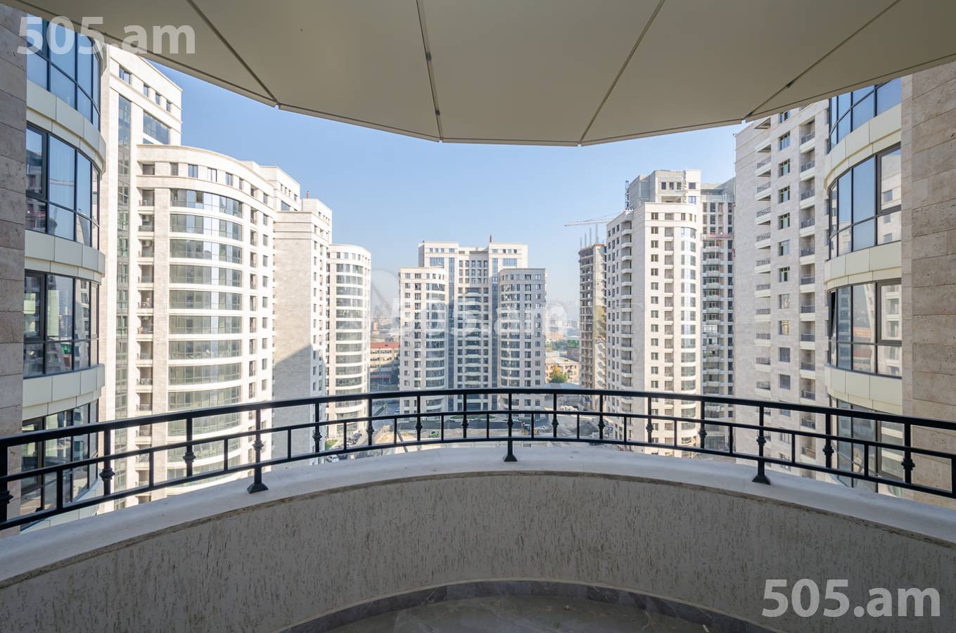 Купить 4 комнатную квартиру Аршакуняц пр, Центр Ереван, 153656