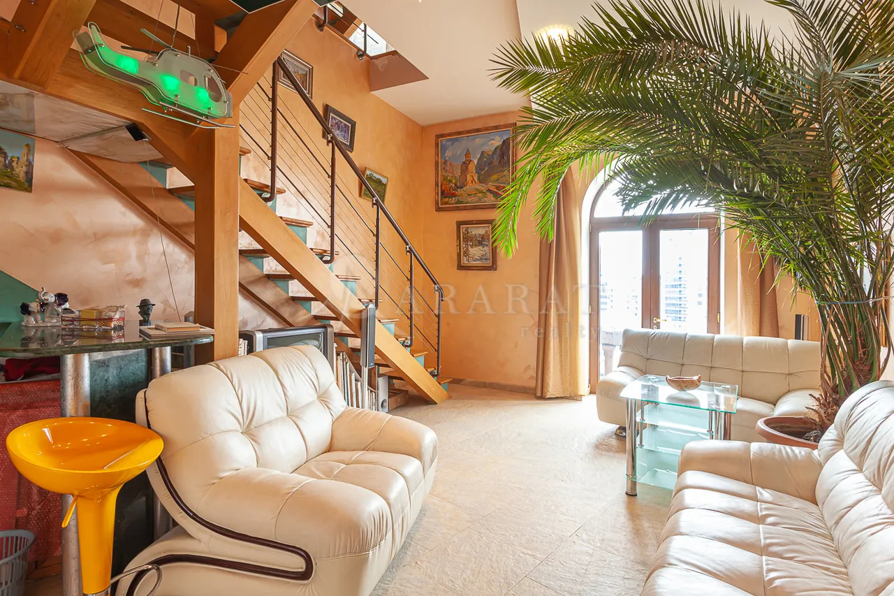 5 bedroom apartment for rent Teryan St, Center Yerevan, 158099