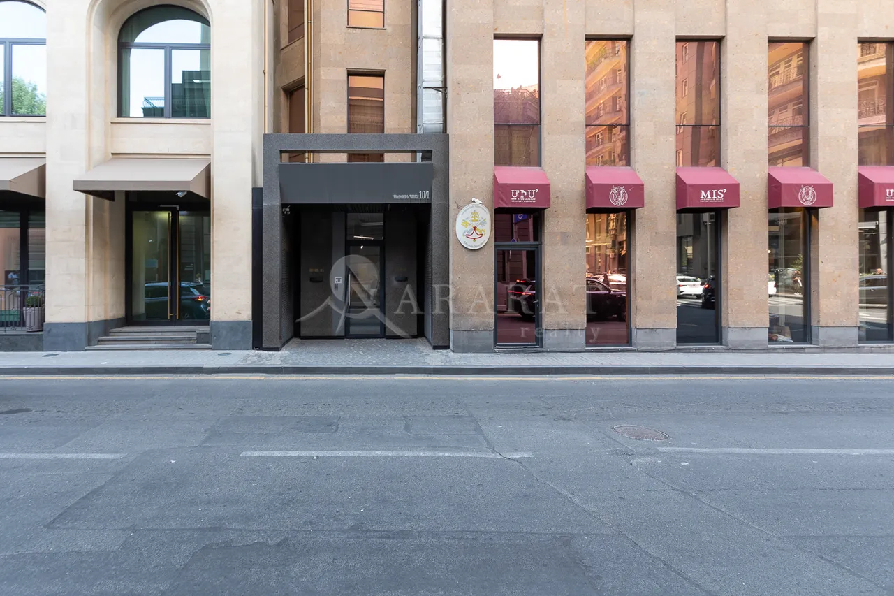 Купить 4 комнатную квартиру Северный пр, Центр Ереван, 157216