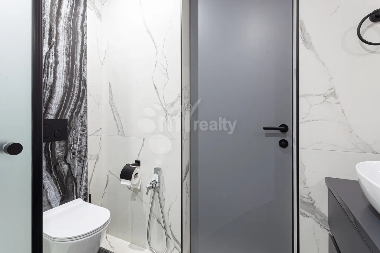 3 սենյականոց բնակարան  Անտառային փող, Կենտրոն Երևան, 160198