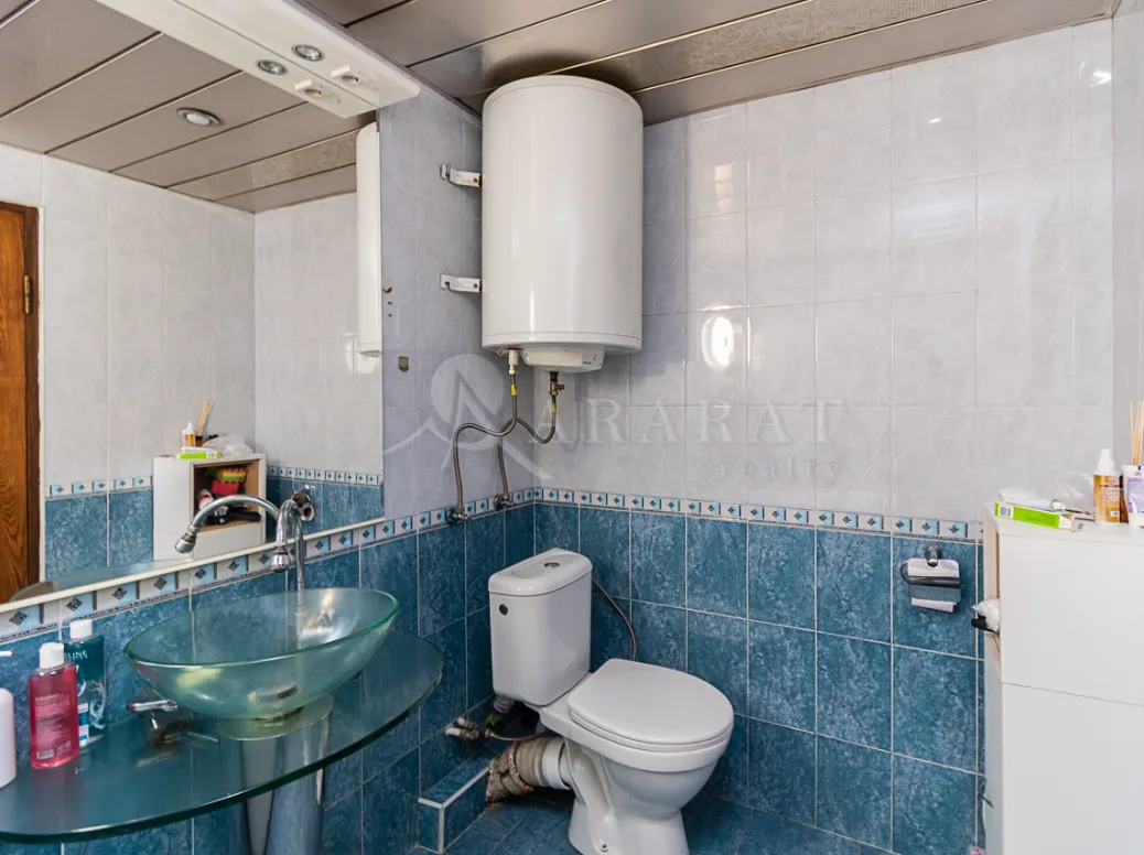 3 bedroom apartment for sale Davtashen 4 district, Davtachène Yerevan, 160362