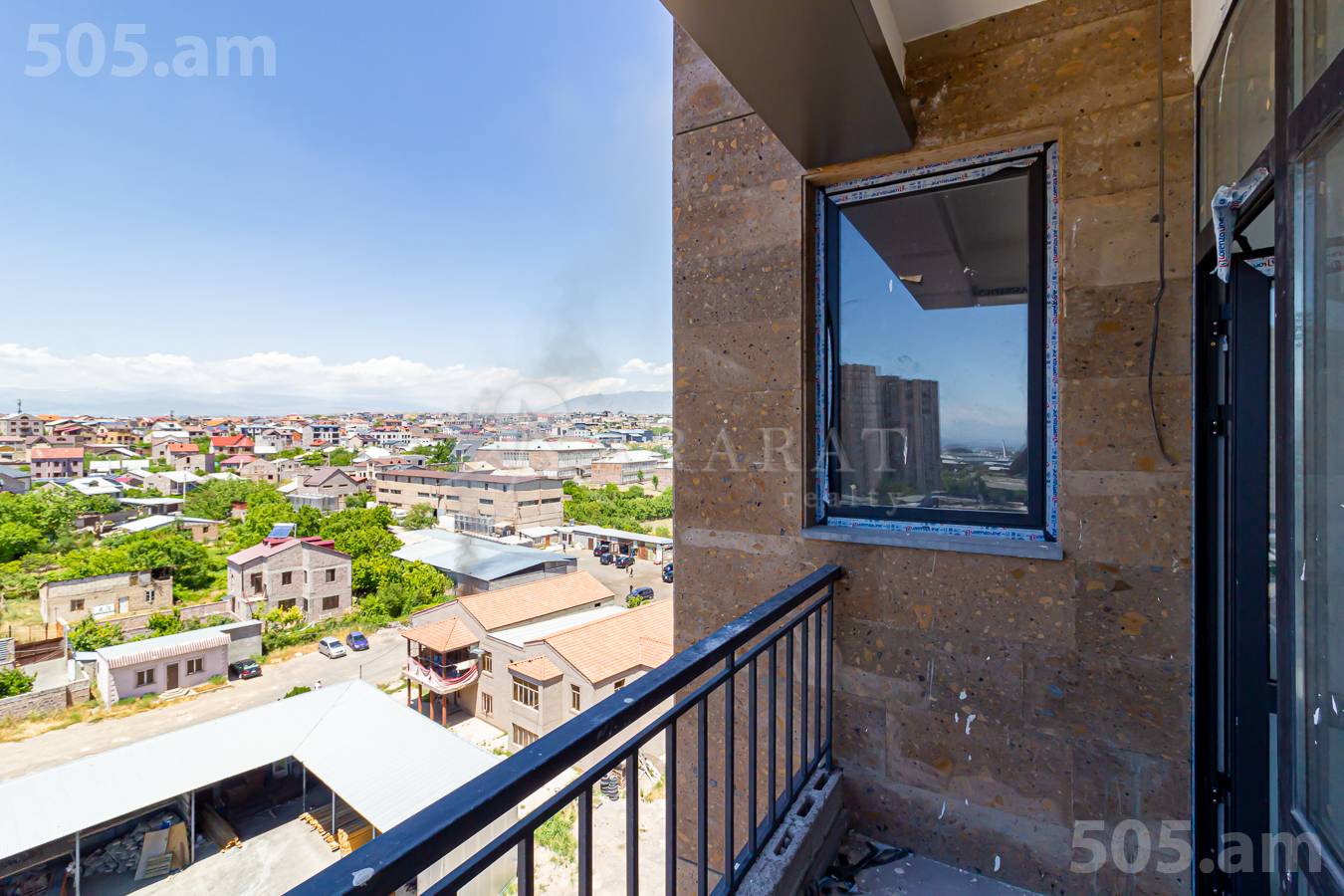 3 սենյականոց բնակարան  Դավթաշենի 4-րդ փող, Դավթաշեն Երևան, 151556