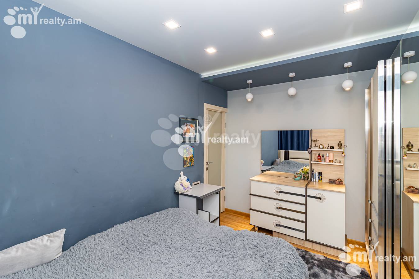 Купить 4 комнатную квартиру А. Хачатурян ул, Арабкир Ереван, 151519