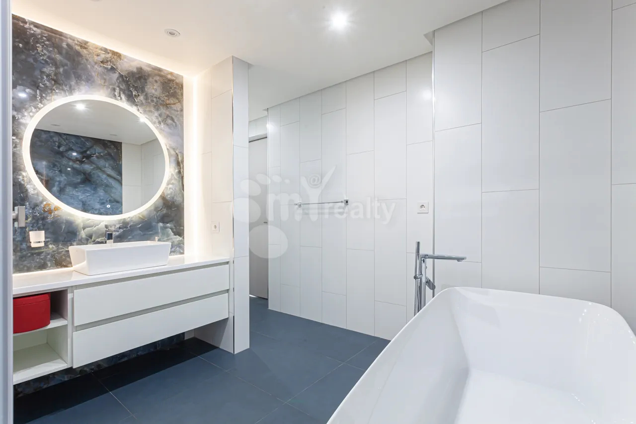 3 սենյականոց բնակարան  Անտառային փող, Կենտրոն Երևան, 160198