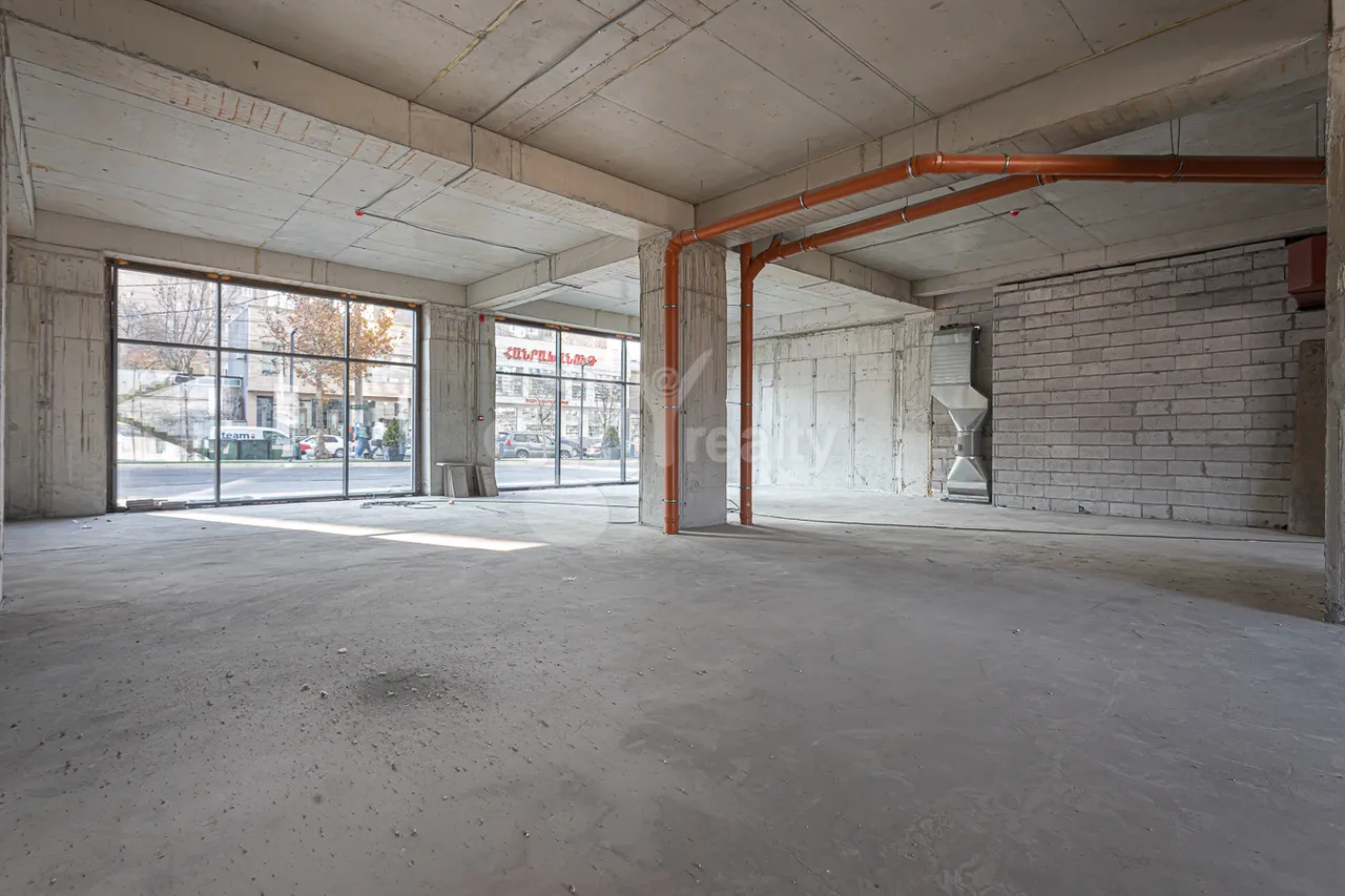 Commercial property for sale Paruyr Sevak  dis. 17 street, Awan Yerevan, 157753