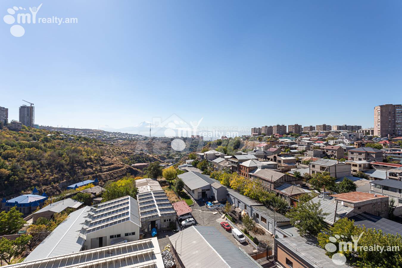 4 սենյականոց բնակարան  Էմինեսկու փող, Քանաքեռ-Զեյթուն Երևան, 157067