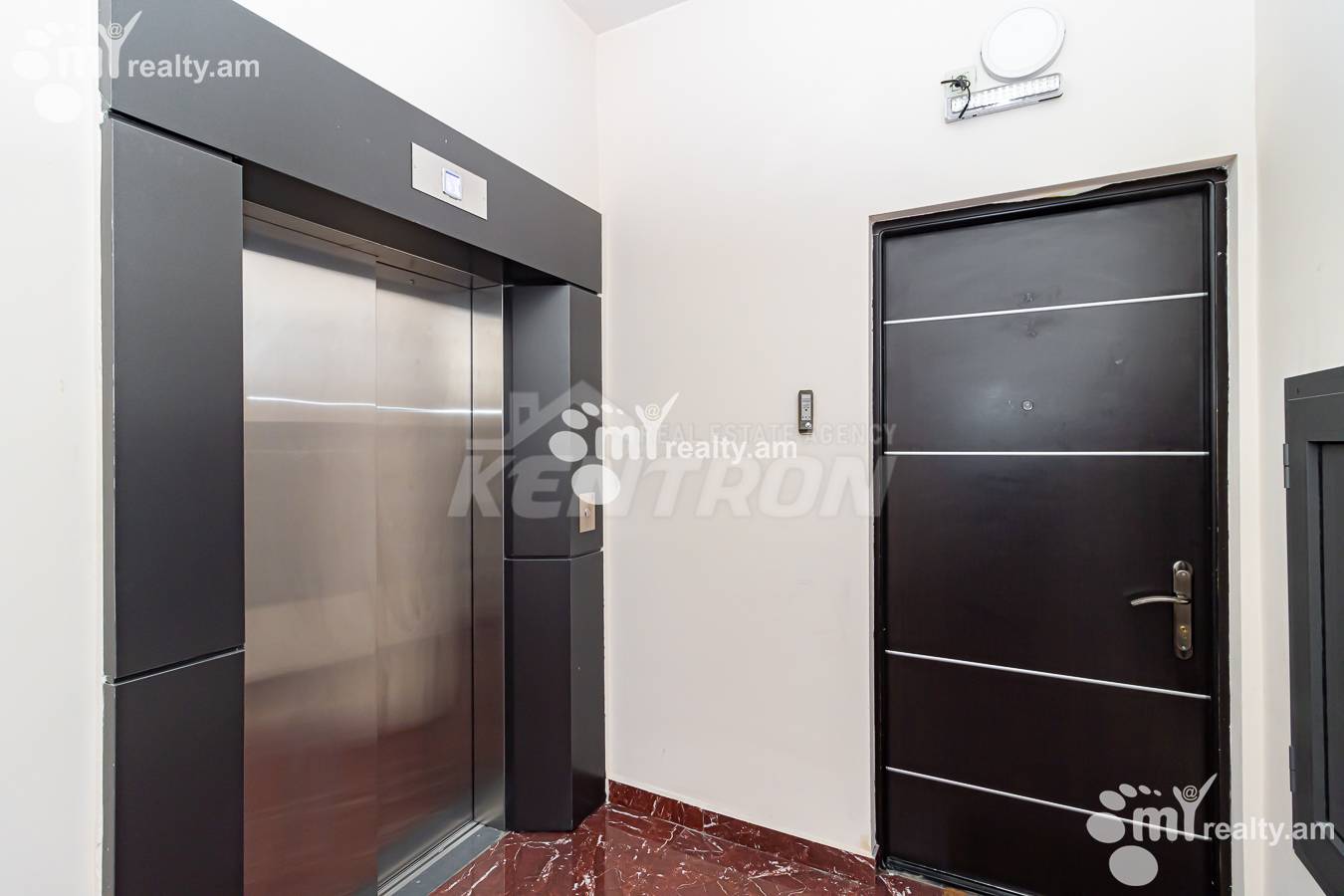 4 bedroom apartment for sale خیابان د. دِمیرچیان, مرکز شهر ایروان, 141073