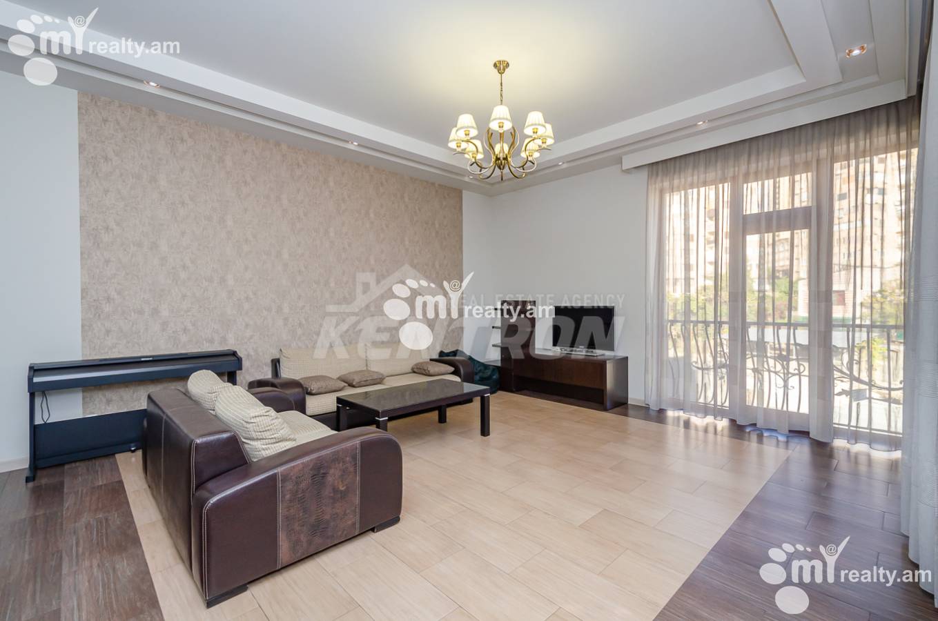 4 bedroom apartment for sale خیابان آیگِدزور, عربگیر ایروان, 155336