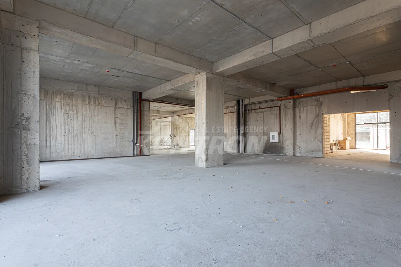 Commercial property for sale Paruyr Sevak  dis. 17 street, Awan Yerevan, 157751