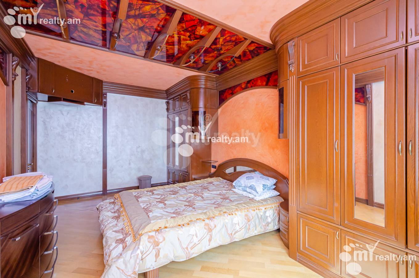 3 bedroom apartment for rent Northern(Hyusisayin)  Ave, Center Yerevan, 139314