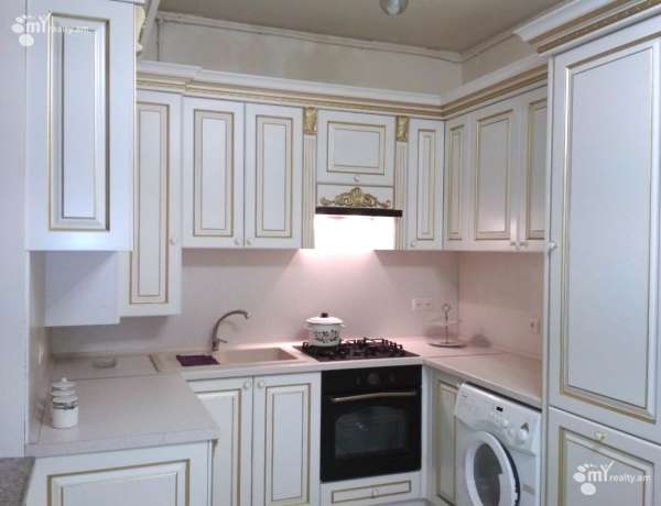 varcov-bnakaran/4-senyakanoc/Tumanyan+St/Center/Yerevan