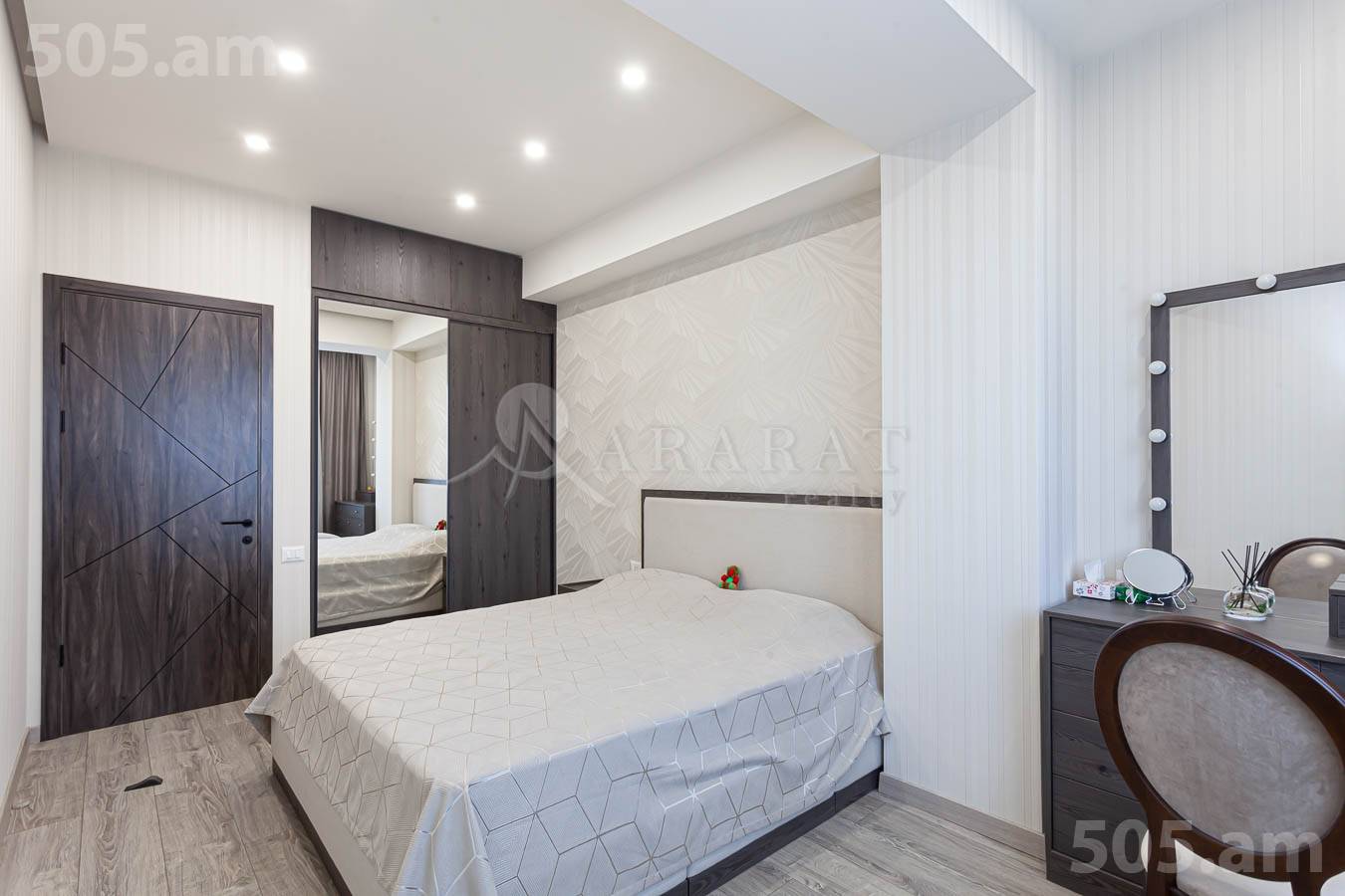 4 սենյականոց բնակարան  Արղության փող, Արաբկիր Երևան, 153367