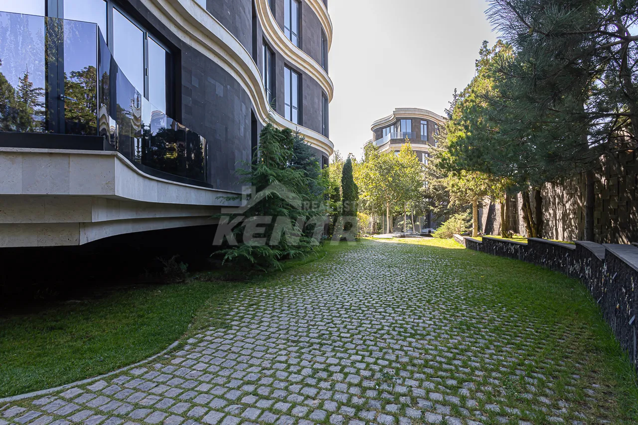 2 սենյականոց բնակարան  Գ. Հովսեփյան փող, Նորք-Մարաշ Երևան, 157395