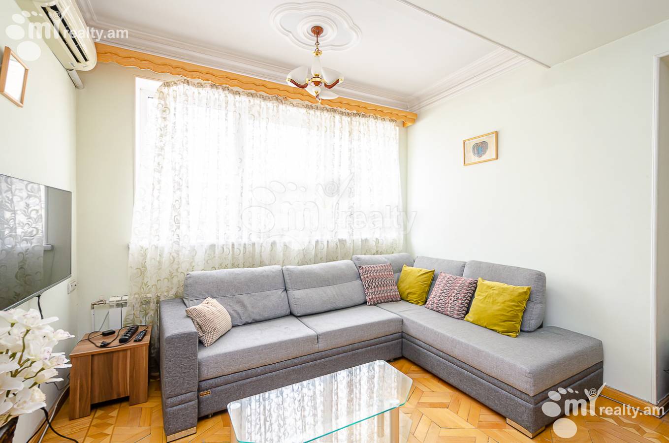 3 bedroom apartment for sale Kajaznuni St, Center Yerevan, 151451