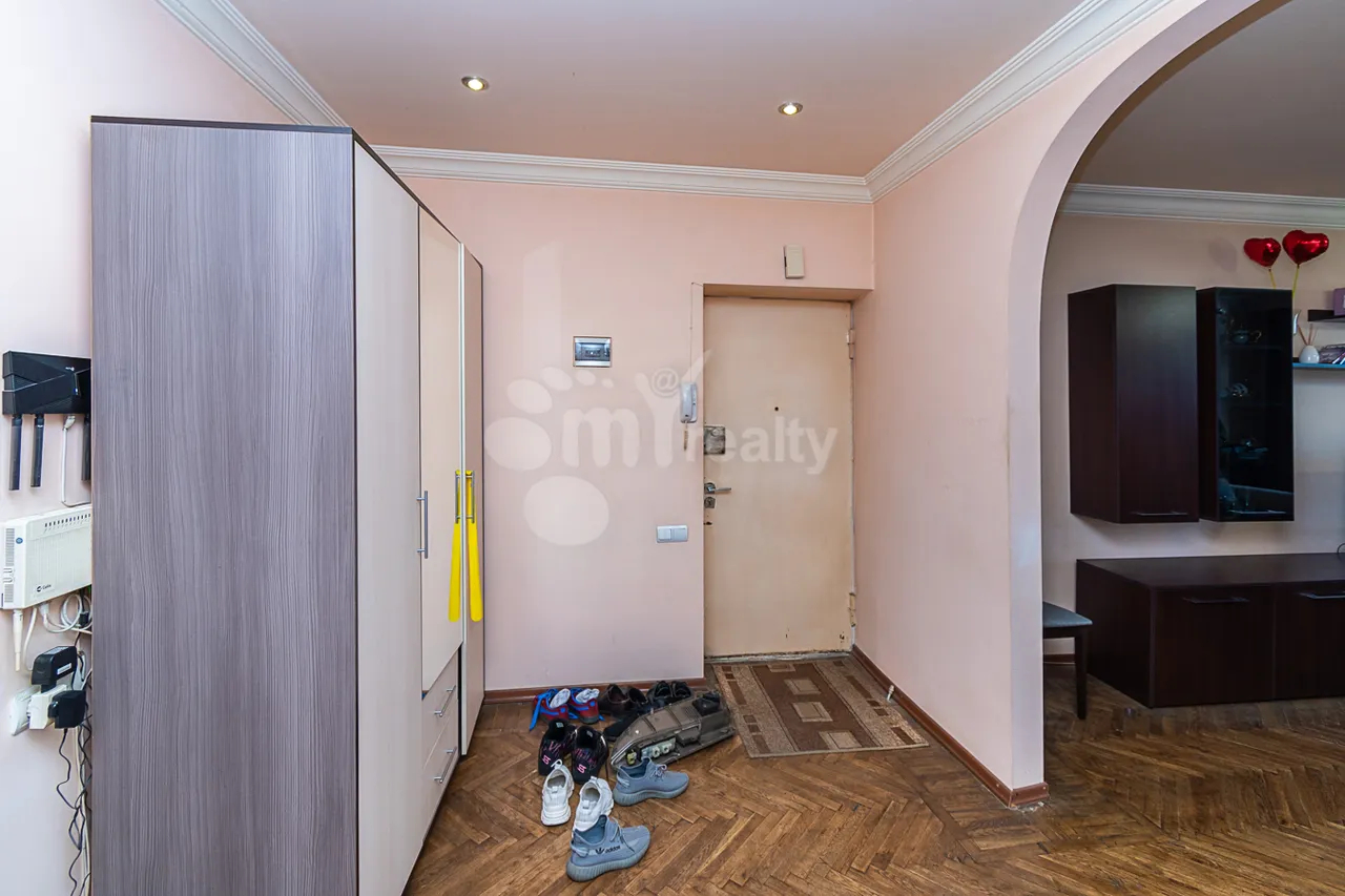 5 bedroom apartment for sale A. Avetisyan St, Arabkir Yerevan, 160759