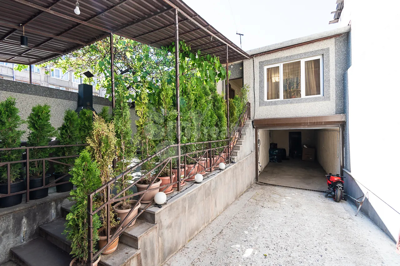 House for sale Aygektsi St, Arabkir Yerevan, 160600