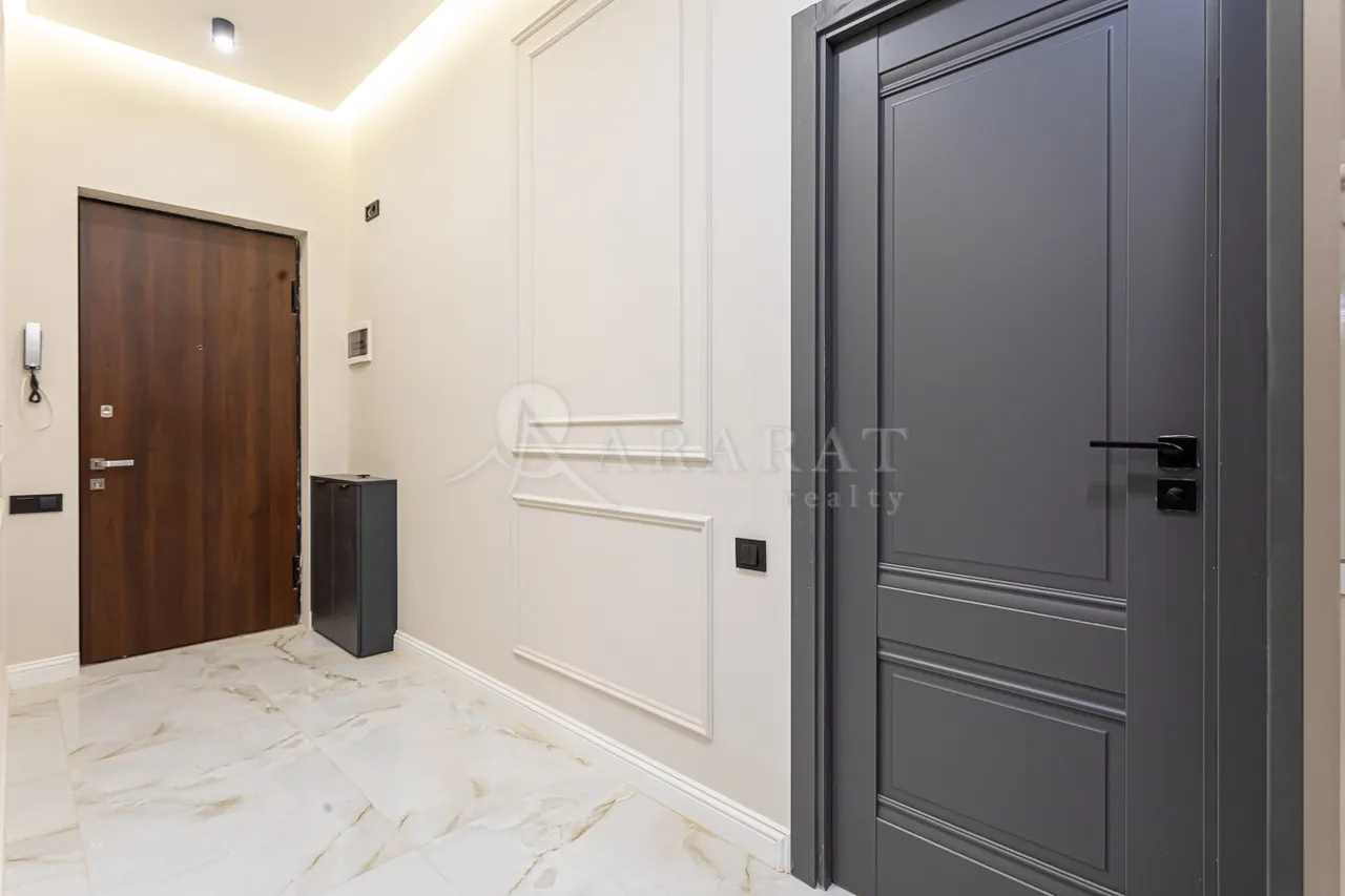 Купить 3 комнатную квартиру Аршакуняц пр, Центр Ереван, 158814