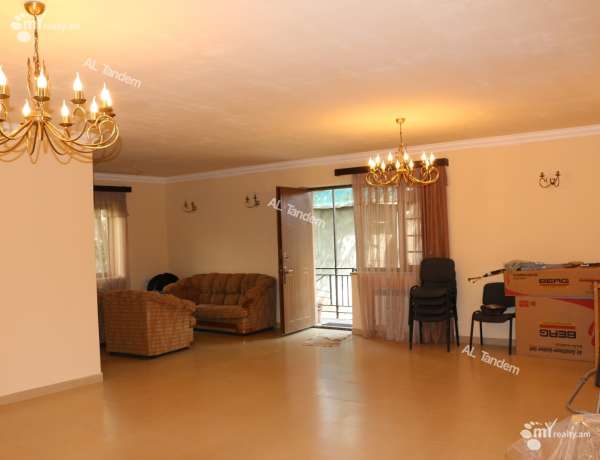 arandznatun-vacharq-Kotayk-Zovuni