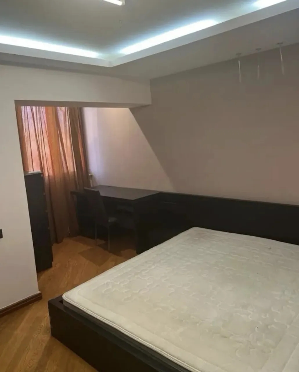 3 սենյականոց բնակարան  Նալբանդյան փող, Կենտրոն Երևան, 158399