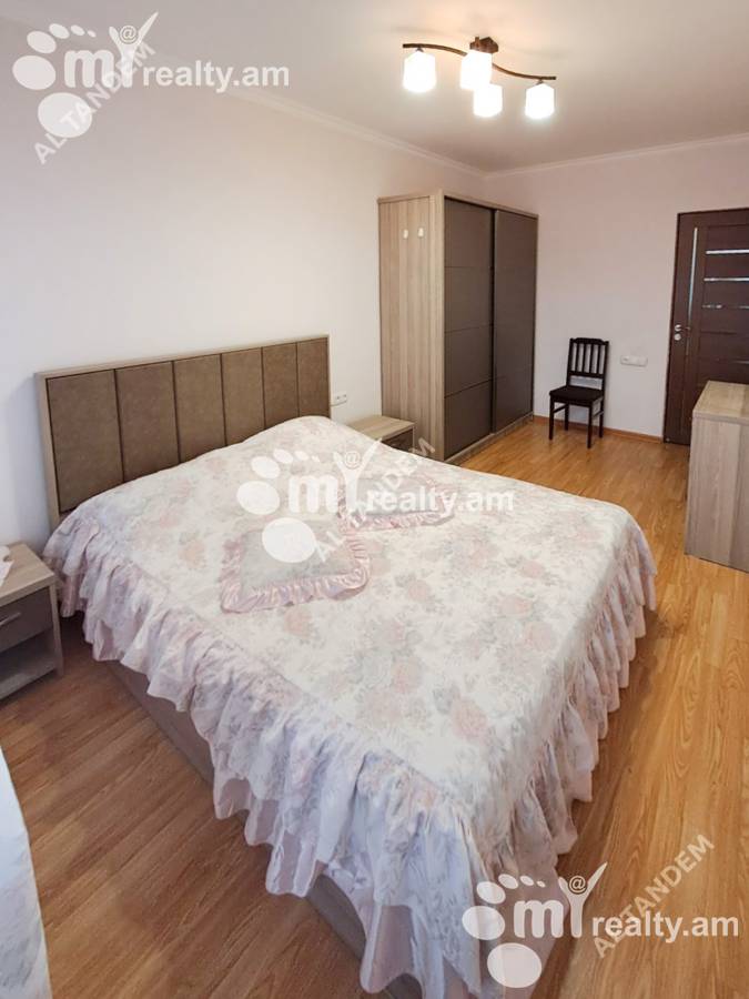 Снять 2 комнатную квартиру Вардананц ул, Центр Ереван, 160260