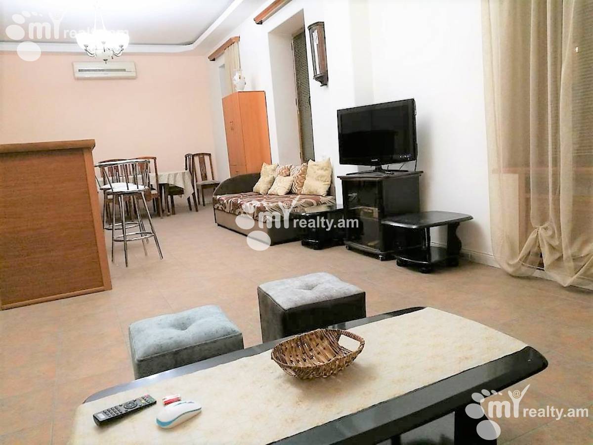 4 bedroom apartment for rent خیابان قازار پارپِتسی, مرکز شهر ایروان, 124054