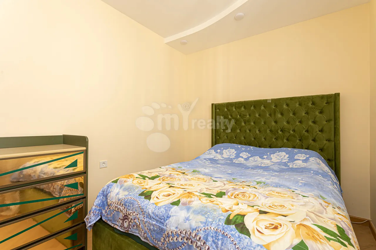 5 bedroom apartment for rent Spendiaryan St, Center Yerevan, 158573