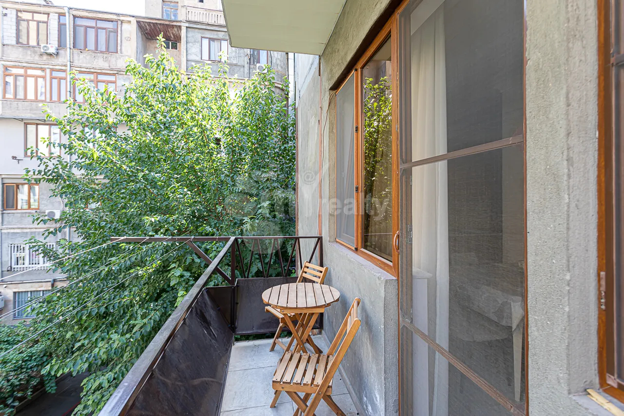 3 bedroom apartment for sale Saryan St, Center Yerevan, 157564