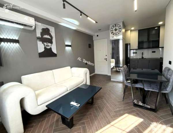 2-senyakanoc-bnakaran-vacharq-Yerevan-Center