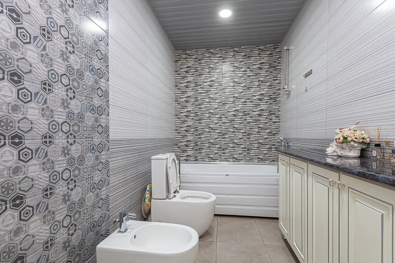 4 bedroom apartment for sale خیابان یِکمالیان, مرکز شهر ایروان, 159759