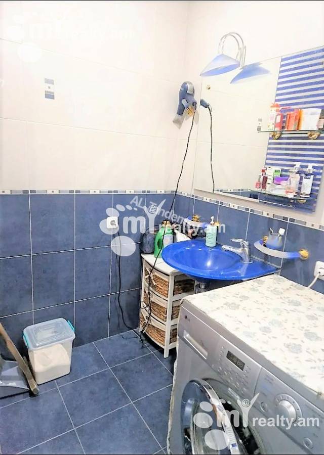 4 bedroom apartment for sale خیابان پوشکین, مرکز شهر ایروان, 140351