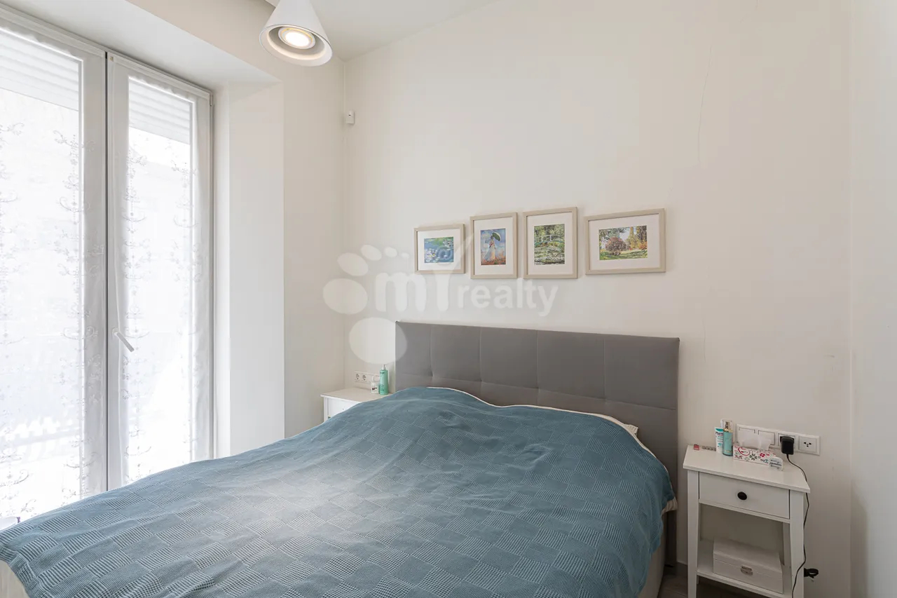 3 bedroom apartment for sale Teryan St, Center Yerevan, 160084