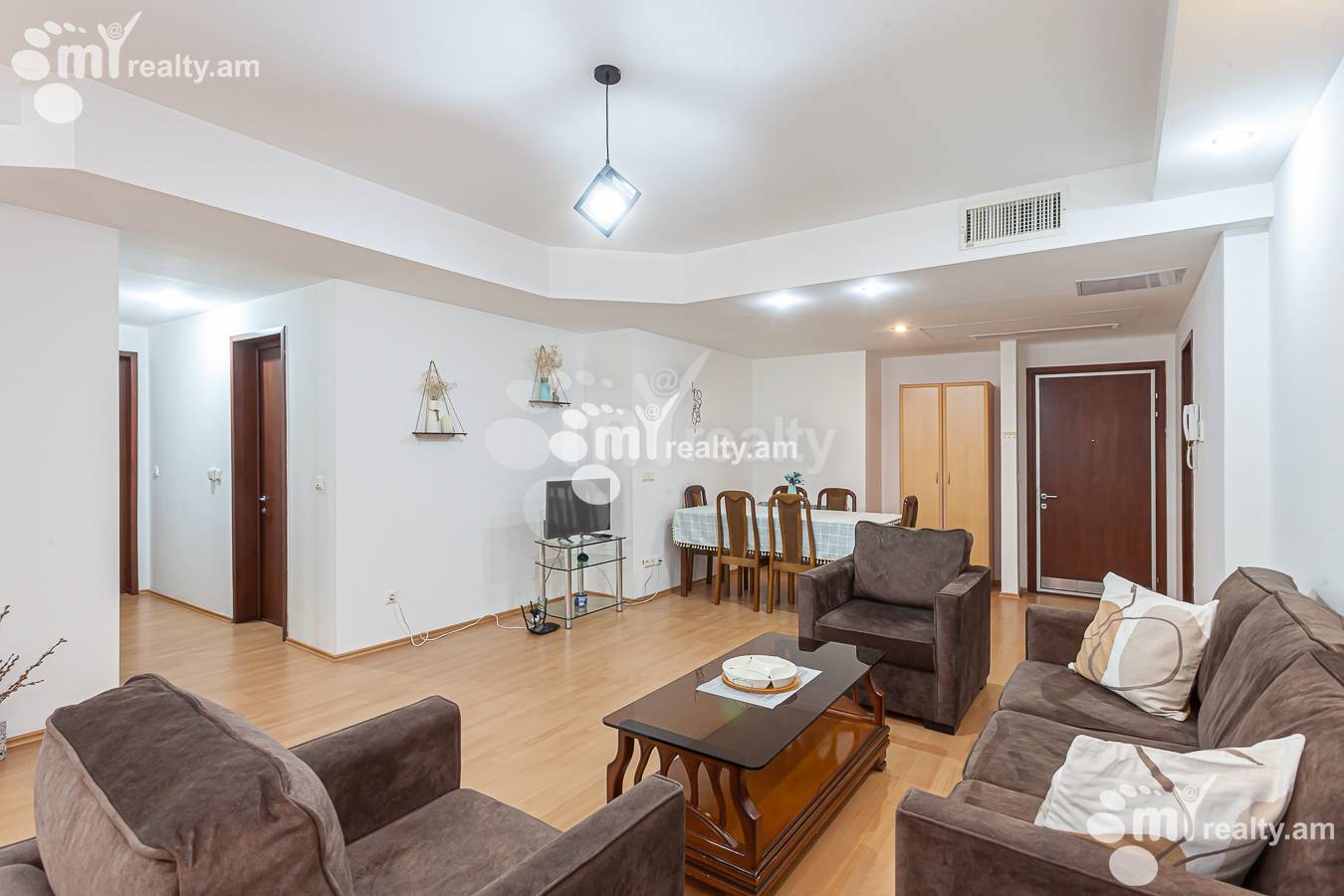 3 bedroom apartment for rent خیابان آرام, مرکز شهر ایروان, 149071