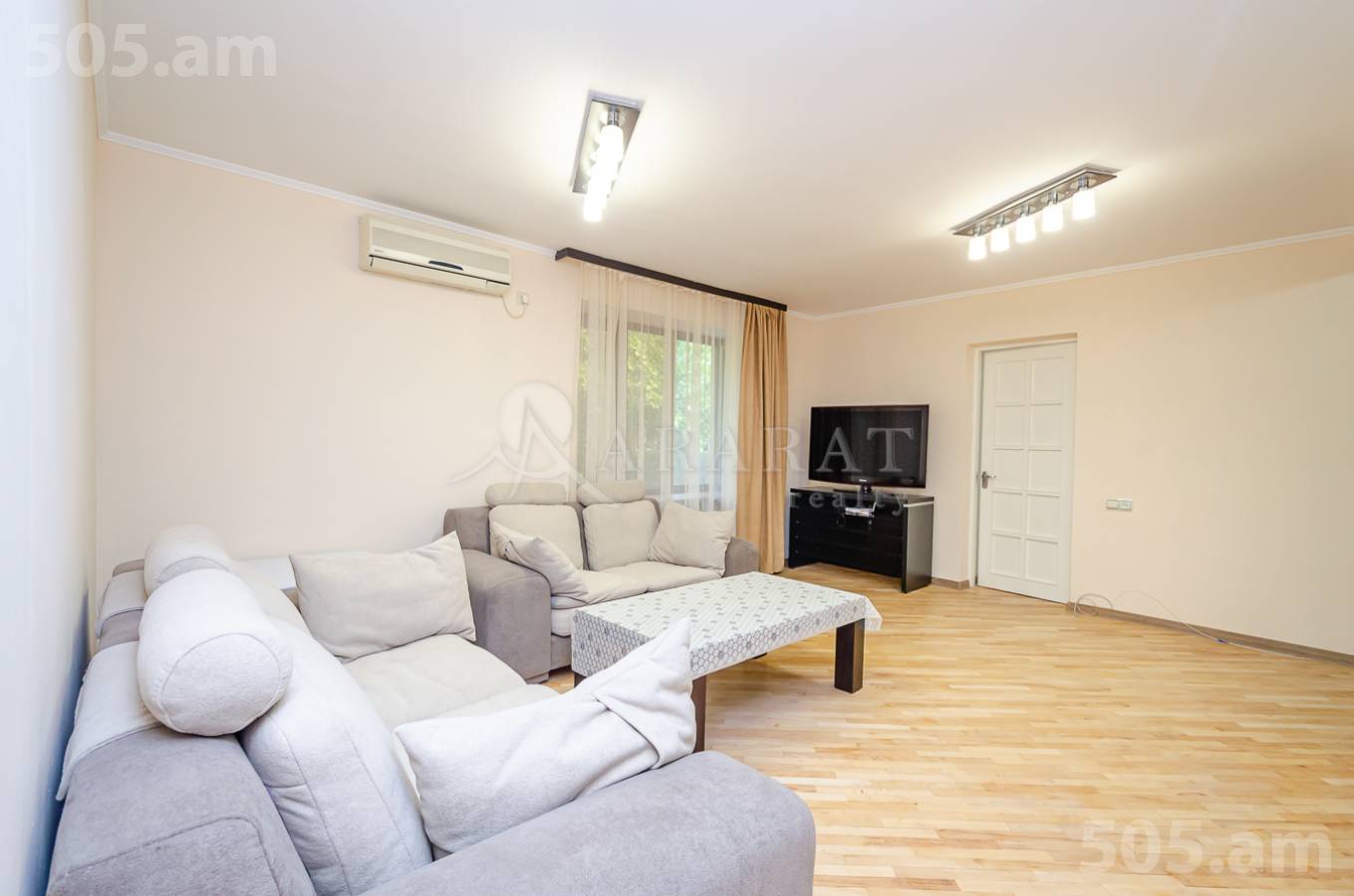 3 bedroom apartment for sale Mashtots Ave, Center Yerevan, 153106