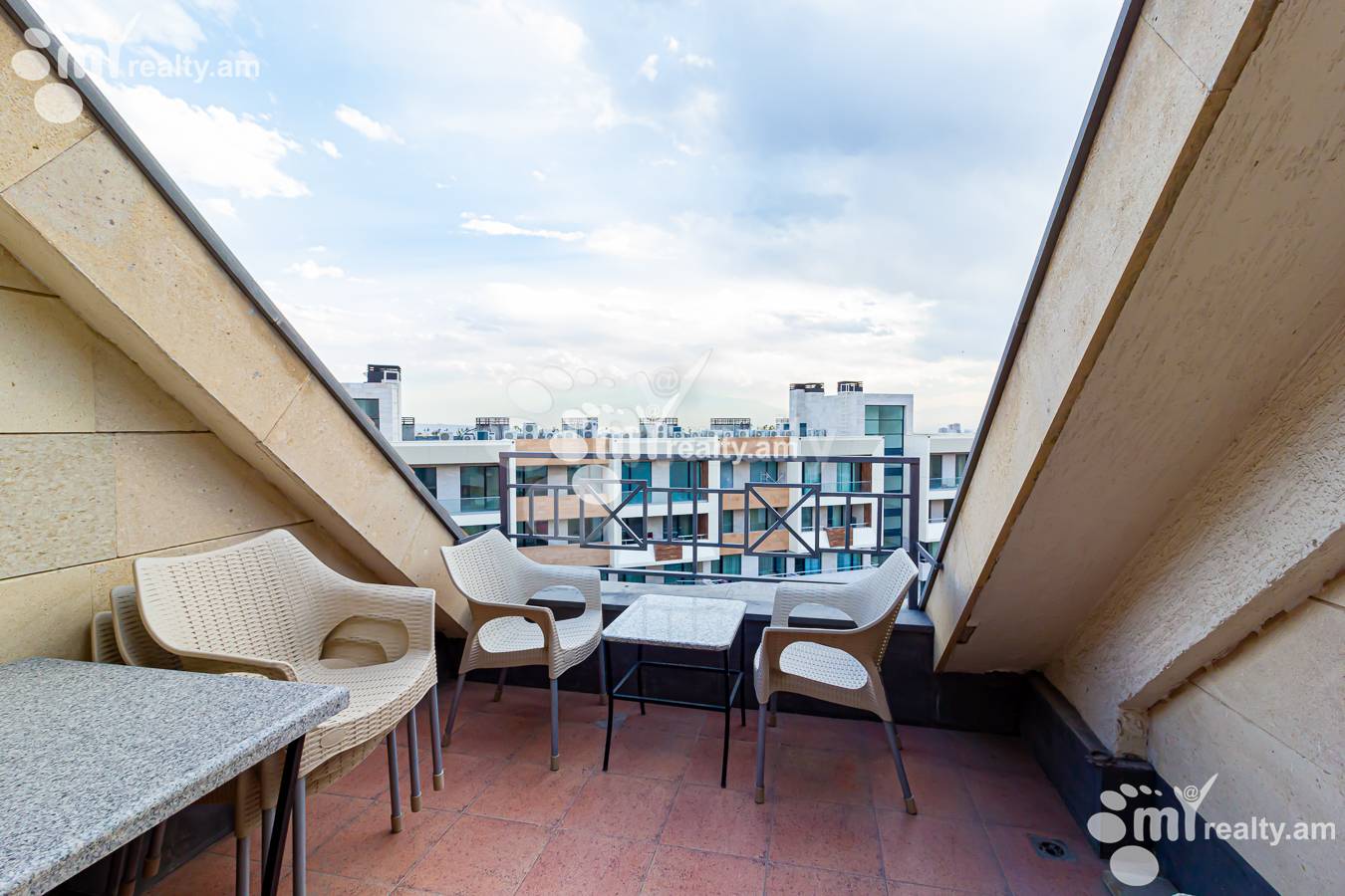 3 bedroom apartment for sale Antarayin St, Center Yerevan, 153227