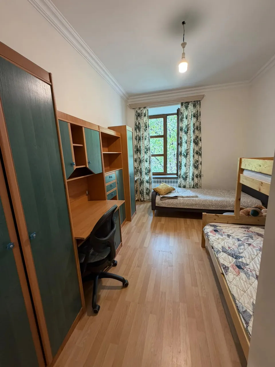 4 bedroom apartment for sale خیابان هانراپتوتیان, مرکز شهر ایروان, 160915