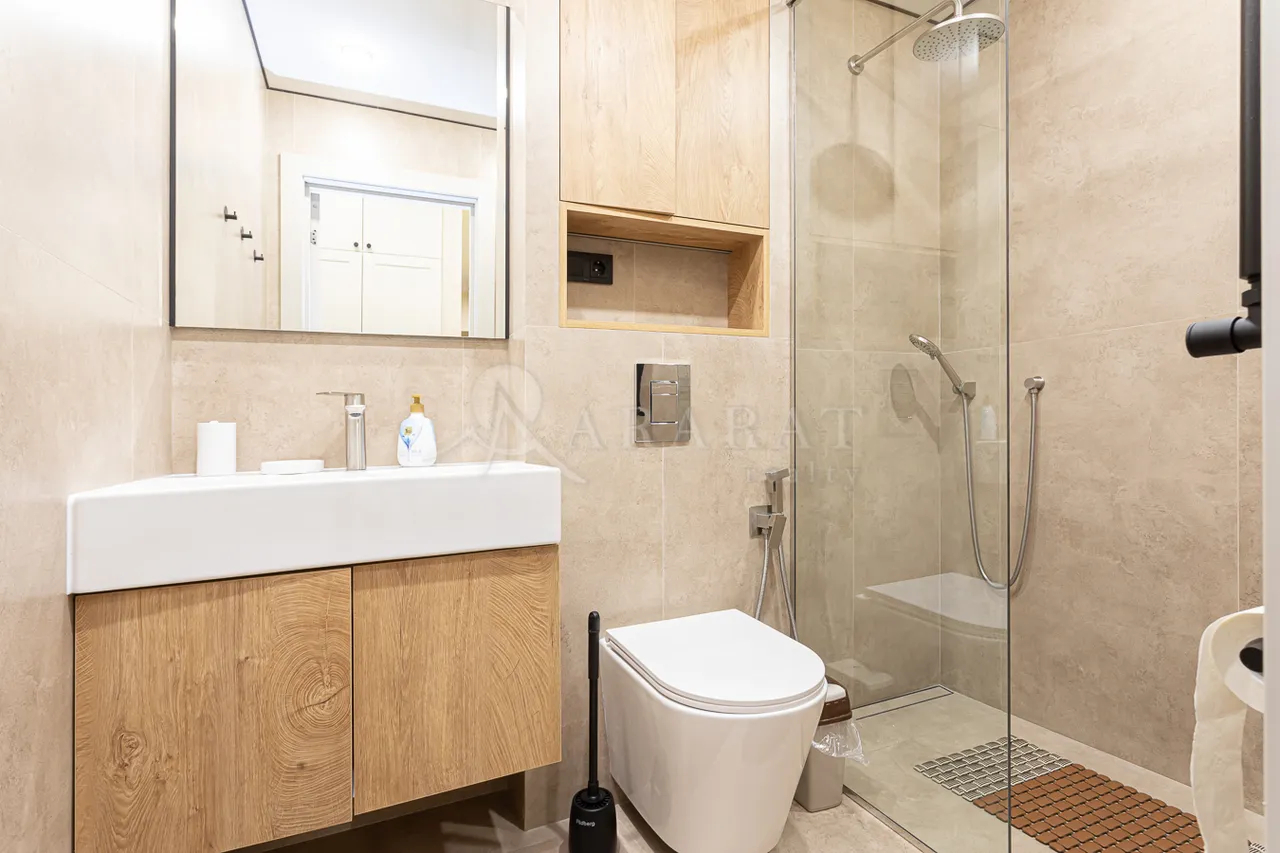 3 սենյականոց բնակարան վարձով Թամանյան փող, Կենտրոն Երևան, 158859