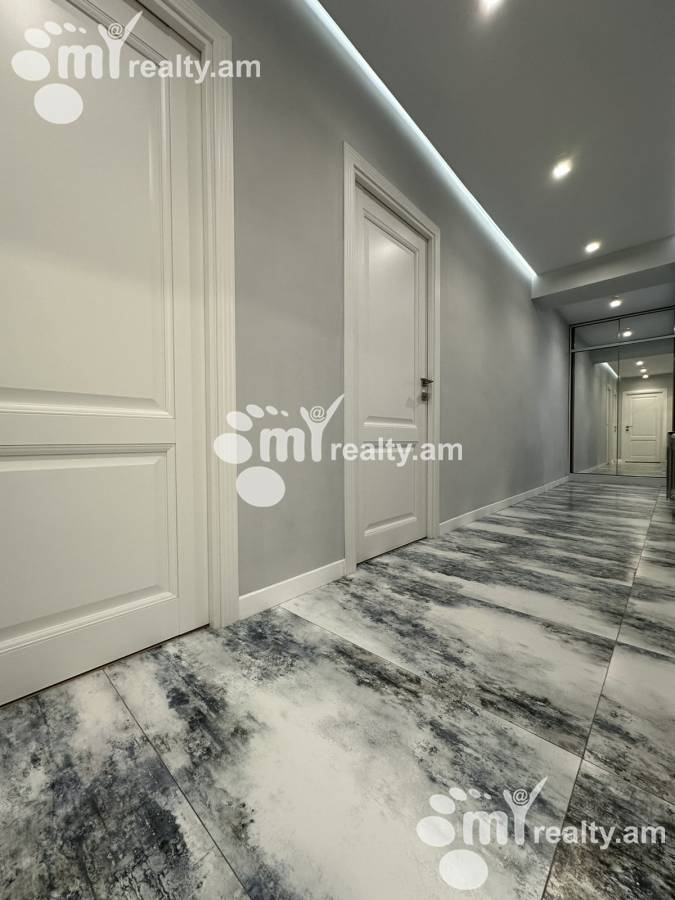 3 bedroom apartment for sale خیابان ا. آوِتیسیان, عربگیر ایروان, 160518