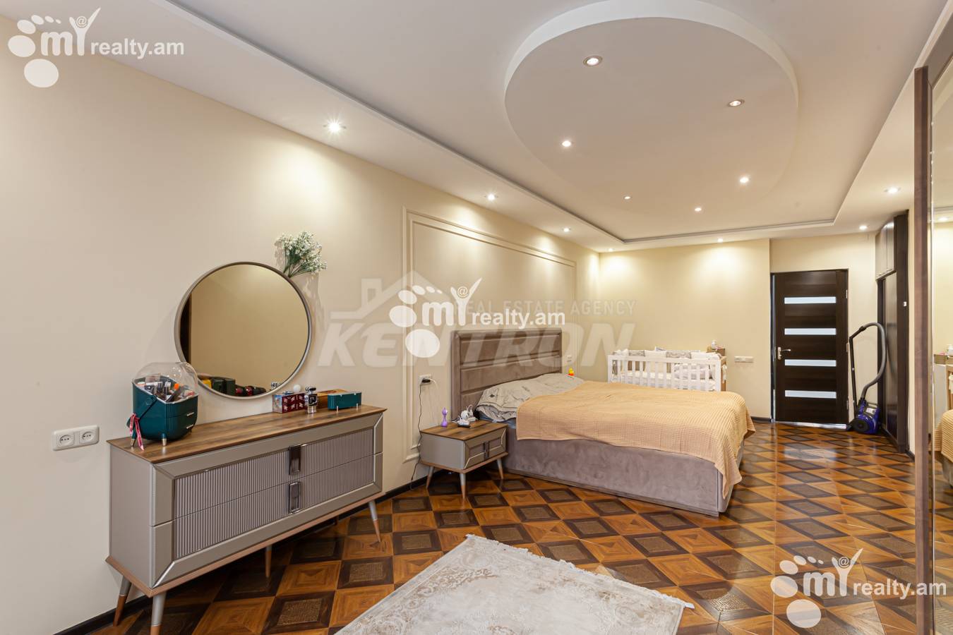 Купить 2 комнатную квартиру Кохбаци ул, Центр Ереван, 149994