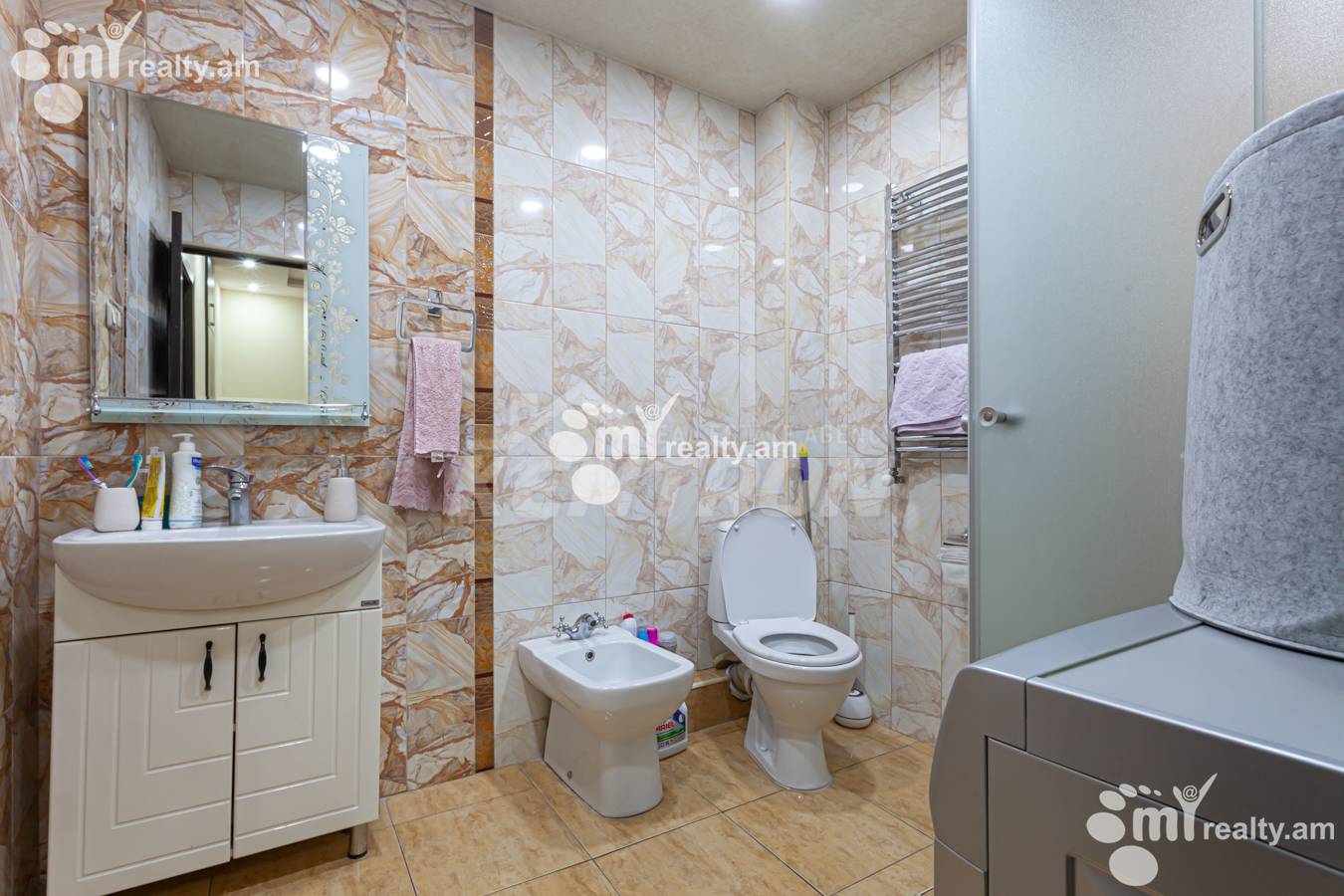 Купить 2 комнатную квартиру Кохбаци ул, Центр Ереван, 149994