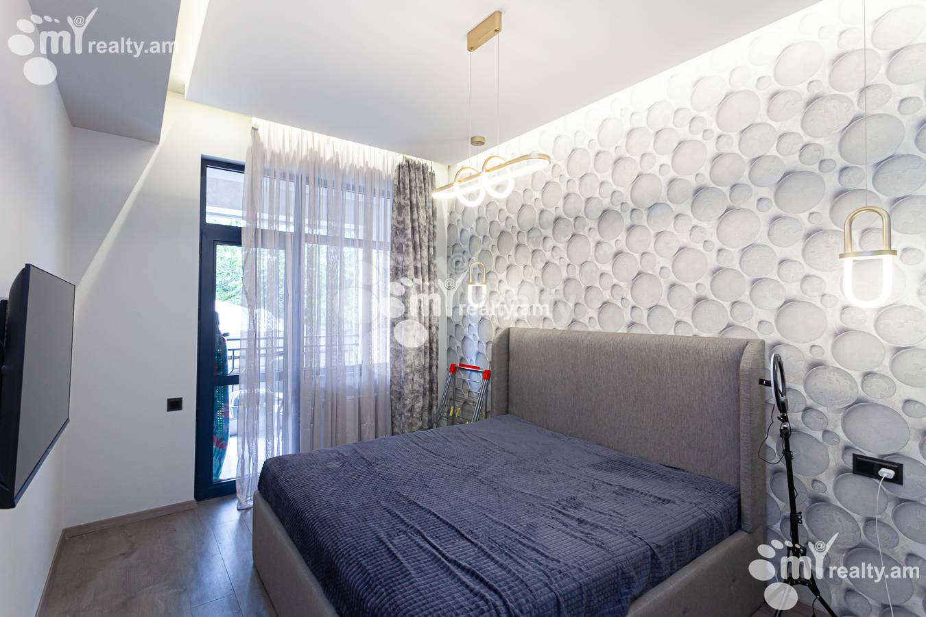 3 bedroom apartment for sale Sayat-Nova Ave dead end, Center Yerevan, 154736