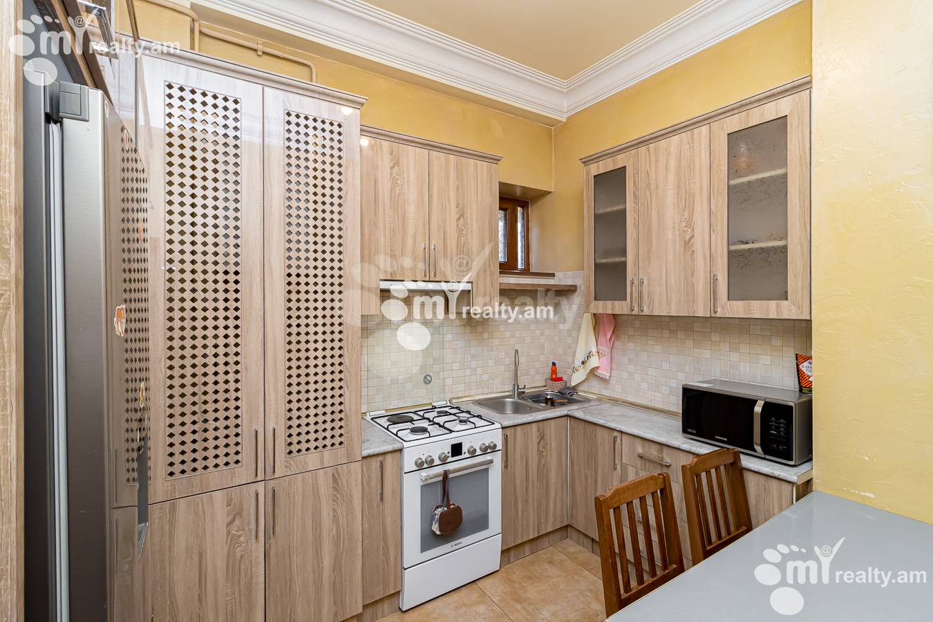 3 bedroom apartment for sale Kajaznuni St, Center Yerevan, 153642