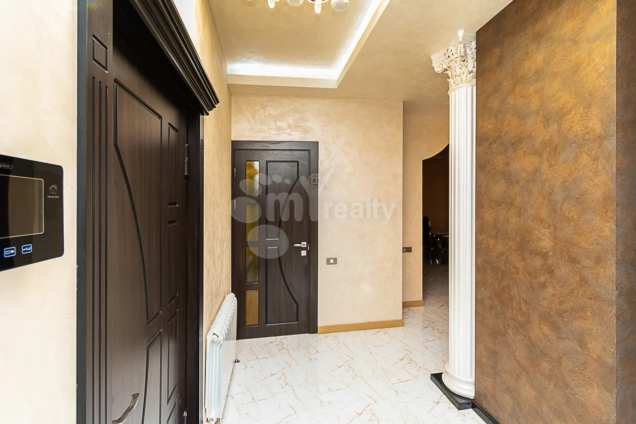 4 bedroom apartment for rent Keri St, Arabkir Yerevan, 161713