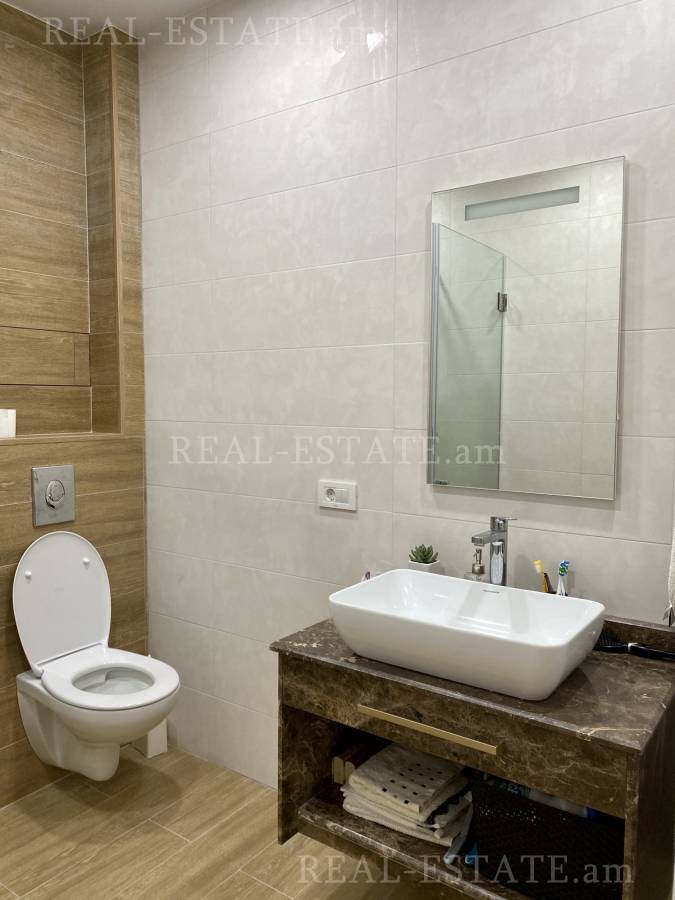 3 bedroom apartment for sale Antarayin St, Center Yerevan, 103041