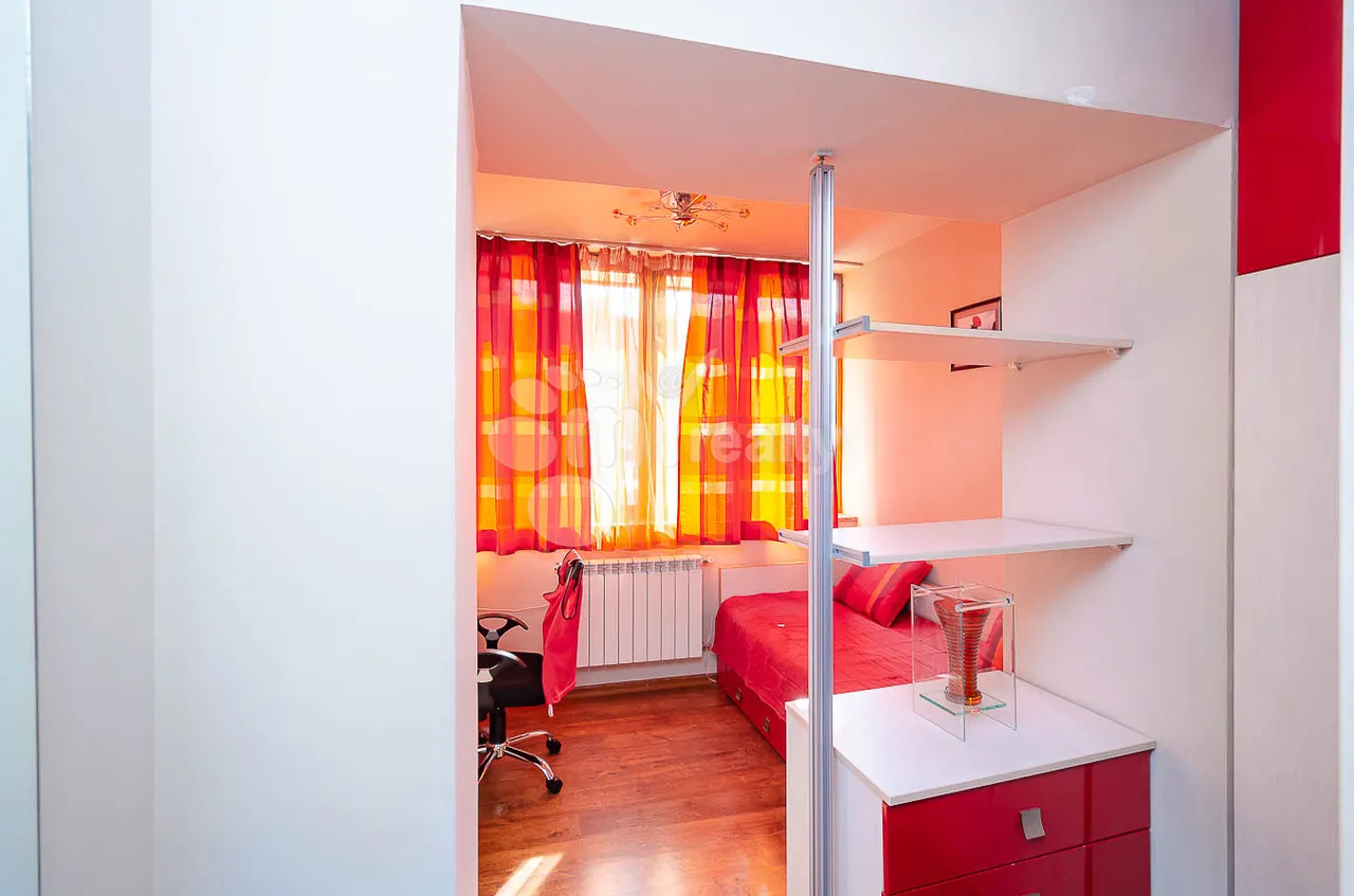 3 bedroom apartment for rent Hr.Kochar St, Arabkir Yerevan, 161922