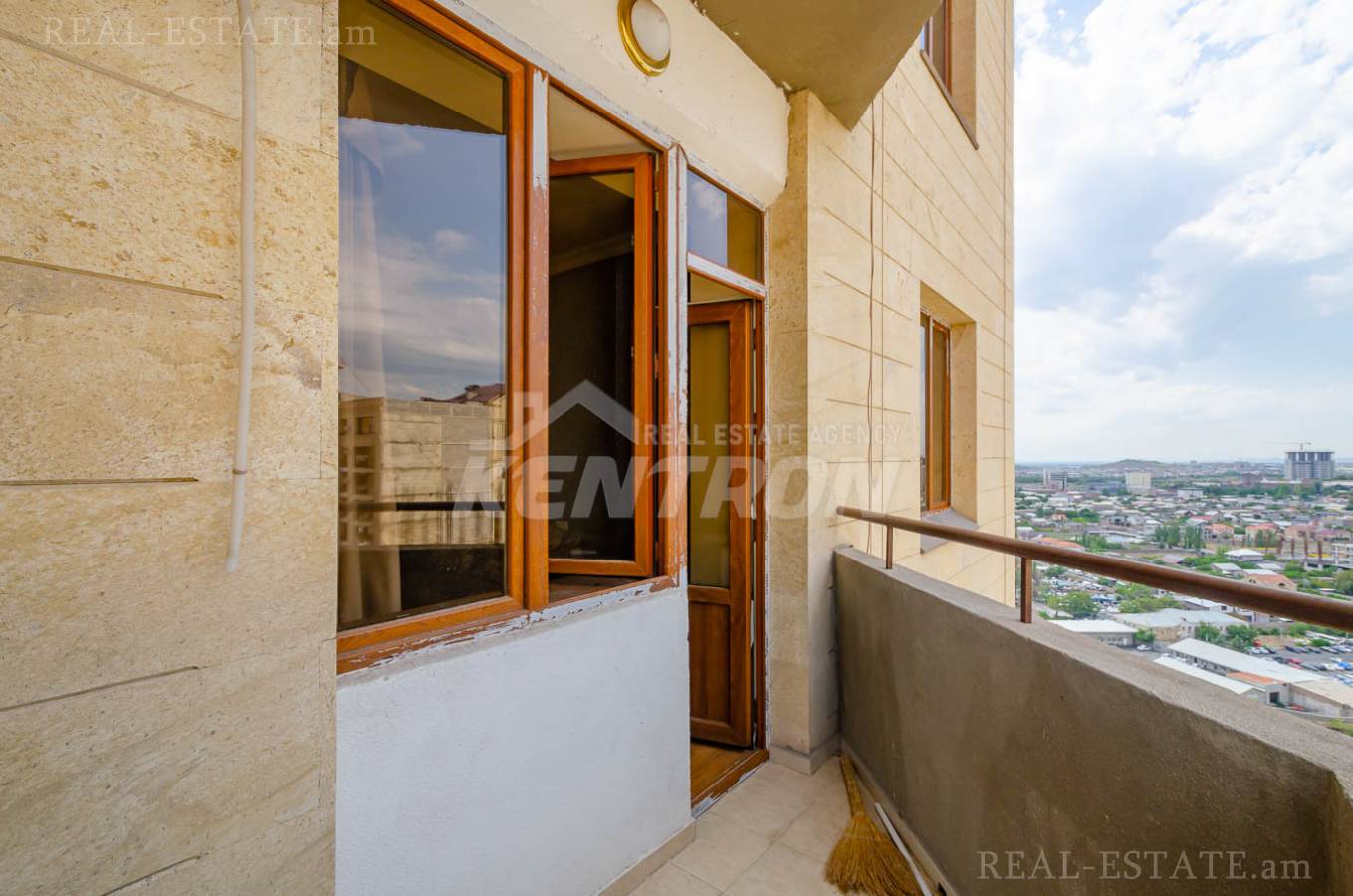 3 bedroom apartment for sale Argishti St, Center Yerevan, 140226